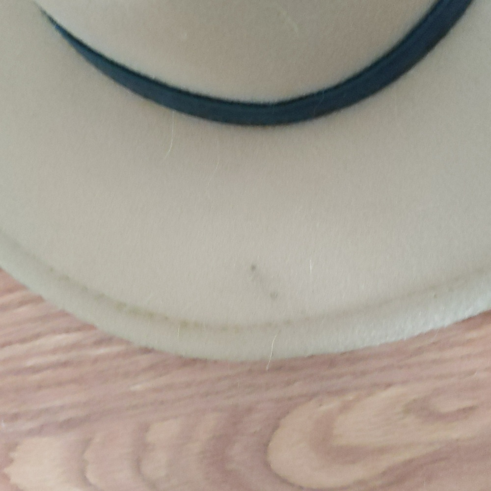 Hat - Picture 2 of 3